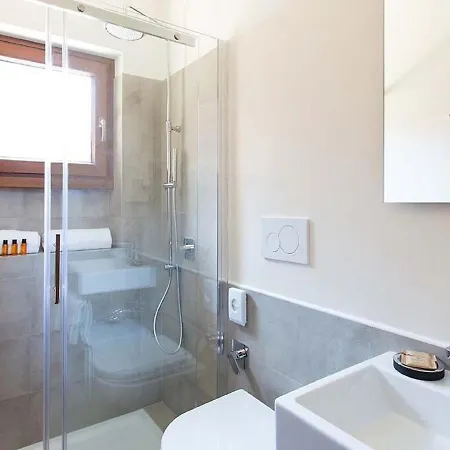 Great Facilities And Outstanding Location וילה אביאדורי
